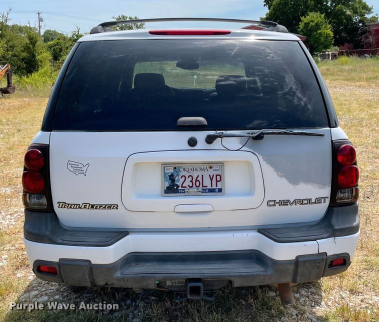image for item KJ9710 2004 Chevrolet Trail Blazer  SUV