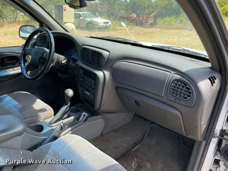 image for item KJ9710 2004 Chevrolet Trail Blazer  SUV