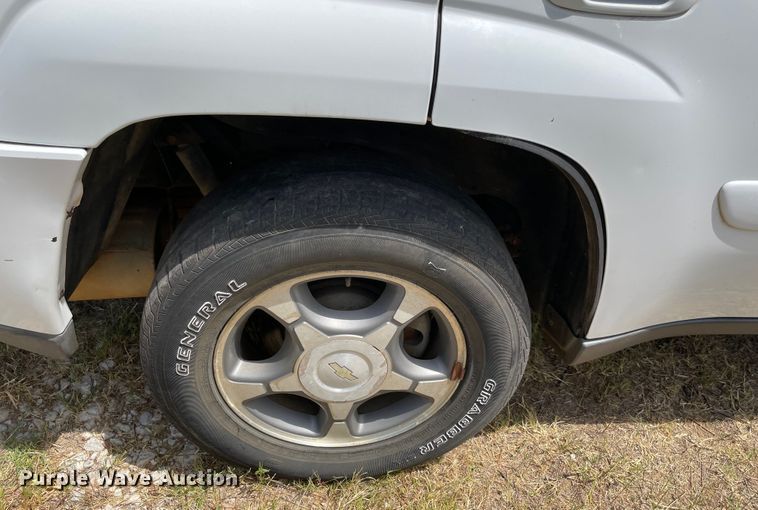 image for item KJ9710 2004 Chevrolet Trail Blazer  SUV