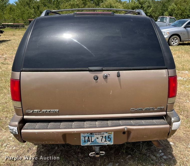 image for item KJ9712 1997 Chevrolet Blazer  SUV
