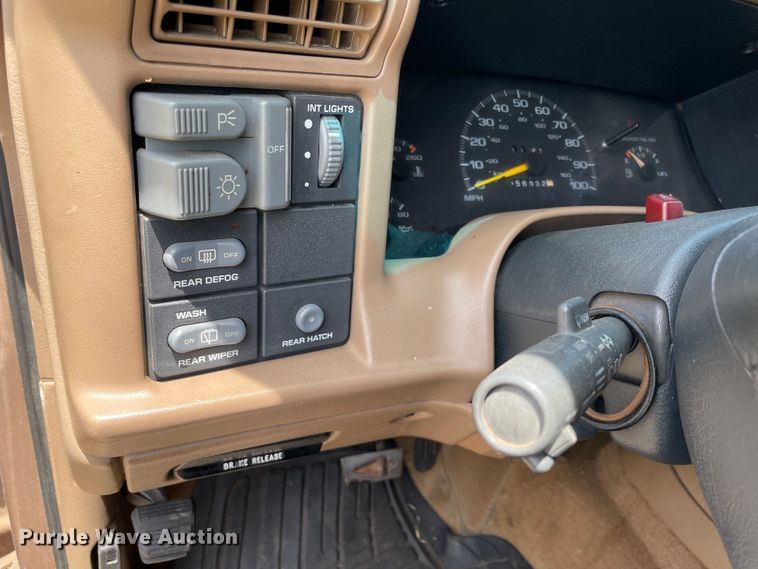 image for item KJ9712 1997 Chevrolet Blazer  SUV