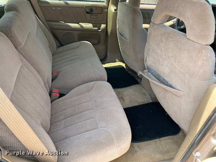 image for item KJ9712 1997 Chevrolet Blazer  SUV