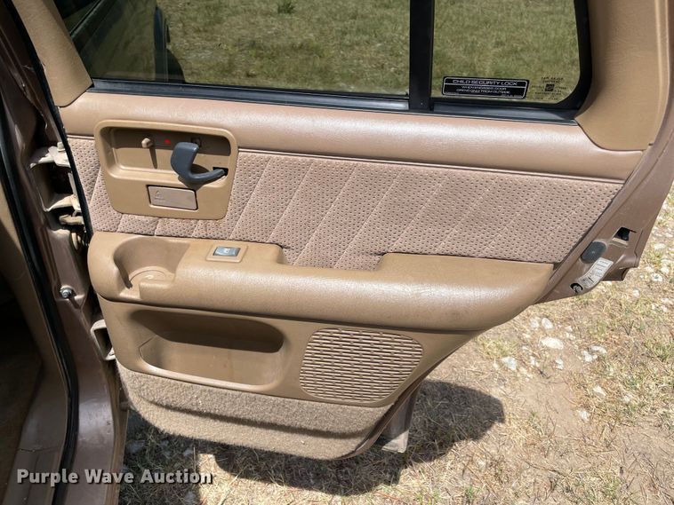 image for item KJ9712 1997 Chevrolet Blazer  SUV