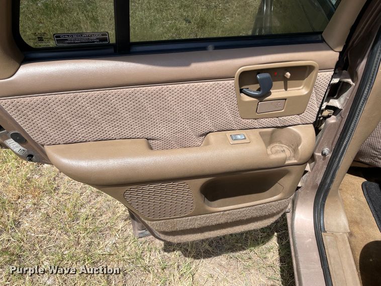 image for item KJ9712 1997 Chevrolet Blazer  SUV