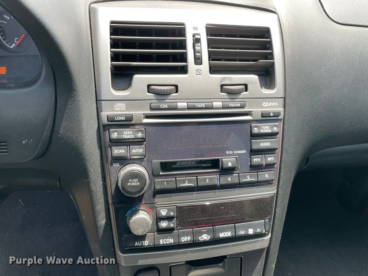 image for item KJ9713 2003 Nissan Maxima SE