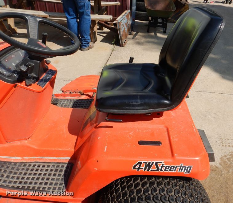 image for item KP9460 Kubota G2000-S  lawn mower