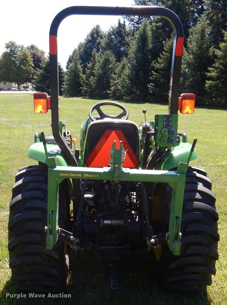 image for item KP9473 2013 John Deere 3038E  MFWD tractor