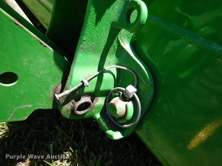 image for item KP9473 2013 John Deere 3038E  MFWD tractor