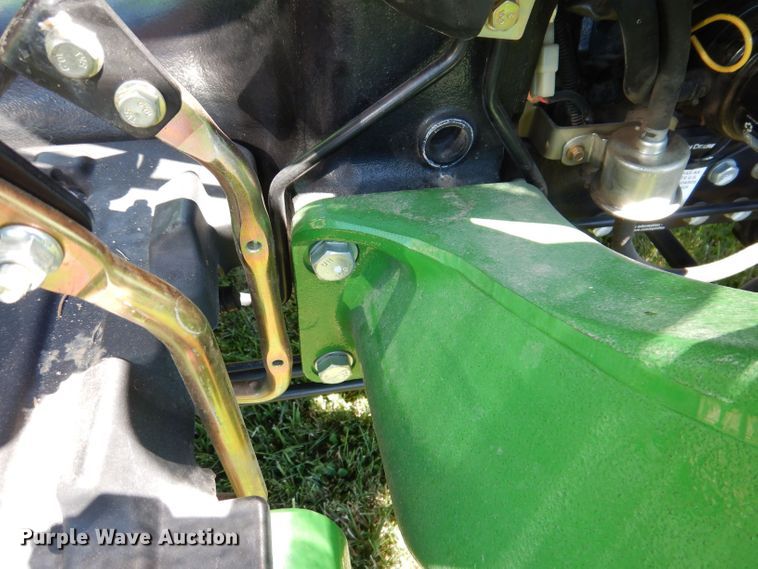 image for item KP9473 2013 John Deere 3038E  MFWD tractor