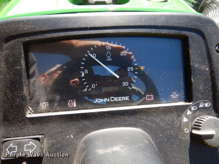 image for item KP9473 2013 John Deere 3038E  MFWD tractor