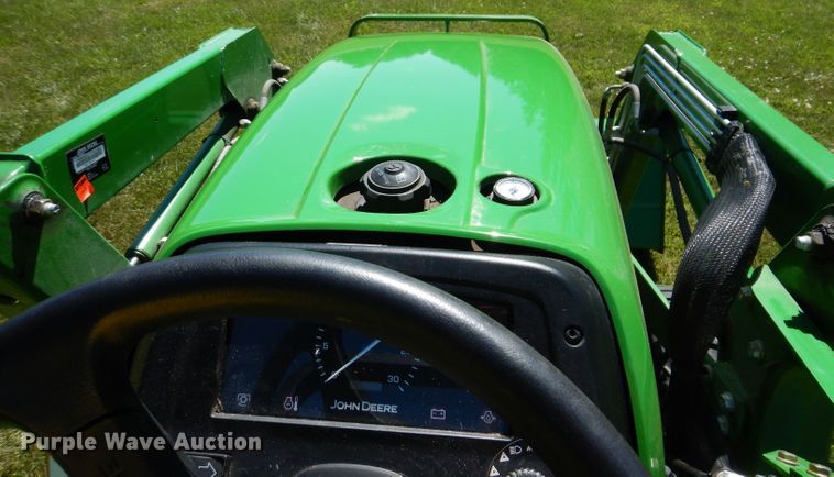 image for item KP9473 2013 John Deere 3038E  MFWD tractor