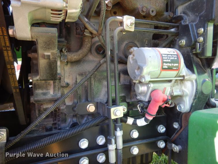 image for item KP9473 2013 John Deere 3038E  MFWD tractor