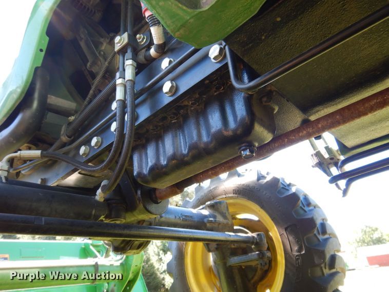 image for item KP9473 2013 John Deere 3038E  MFWD tractor