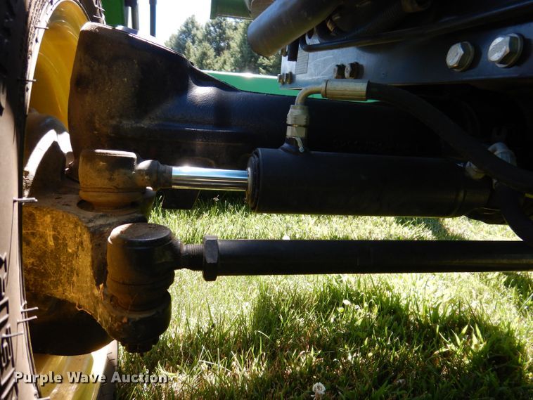 image for item KP9473 2013 John Deere 3038E  MFWD tractor