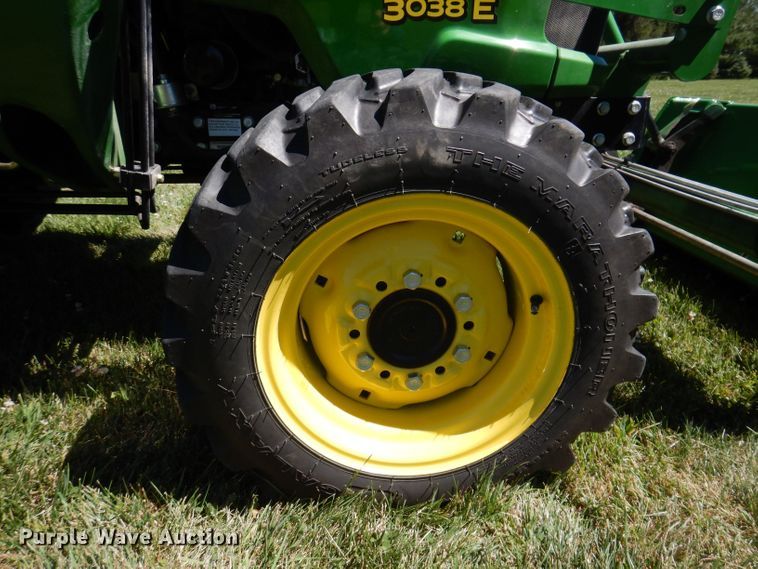 image for item KP9473 2013 John Deere 3038E  MFWD tractor