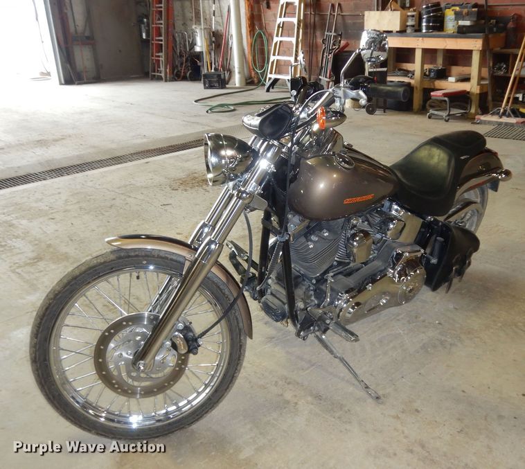 image for item KS9822 2005 Harley Davidson FXSTDI Softail Deuce  motorcycle