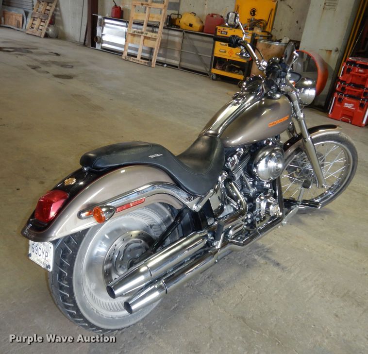 image for item KS9822 2005 Harley Davidson FXSTDI Softail Deuce  motorcycle