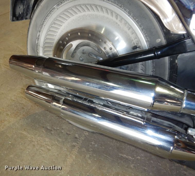 image for item KS9822 2005 Harley Davidson FXSTDI Softail Deuce  motorcycle