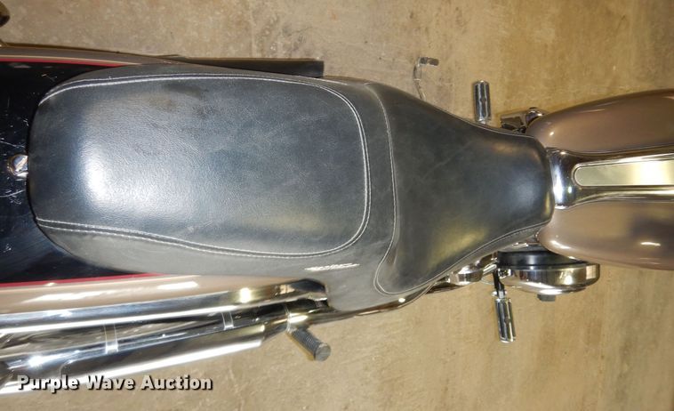 image for item KS9822 2005 Harley Davidson FXSTDI Softail Deuce  motorcycle