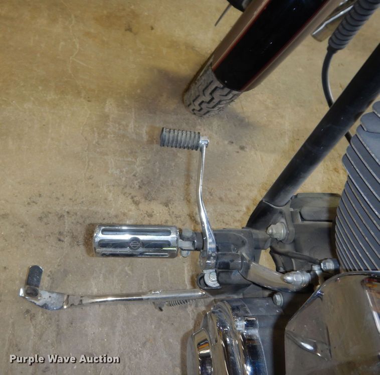 image for item KS9822 2005 Harley Davidson FXSTDI Softail Deuce  motorcycle