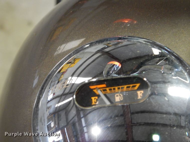 image for item KS9822 2005 Harley Davidson FXSTDI Softail Deuce  motorcycle