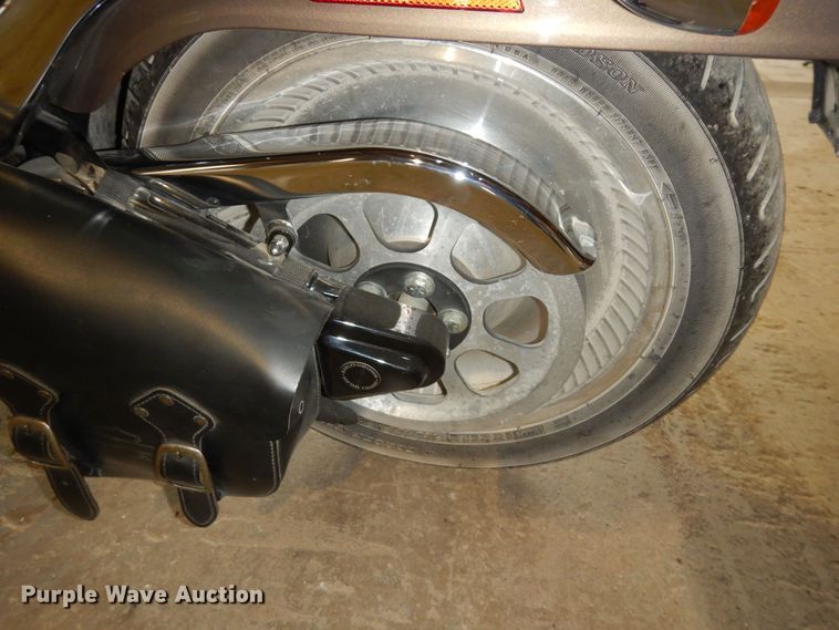 image for item KS9822 2005 Harley Davidson FXSTDI Softail Deuce  motorcycle