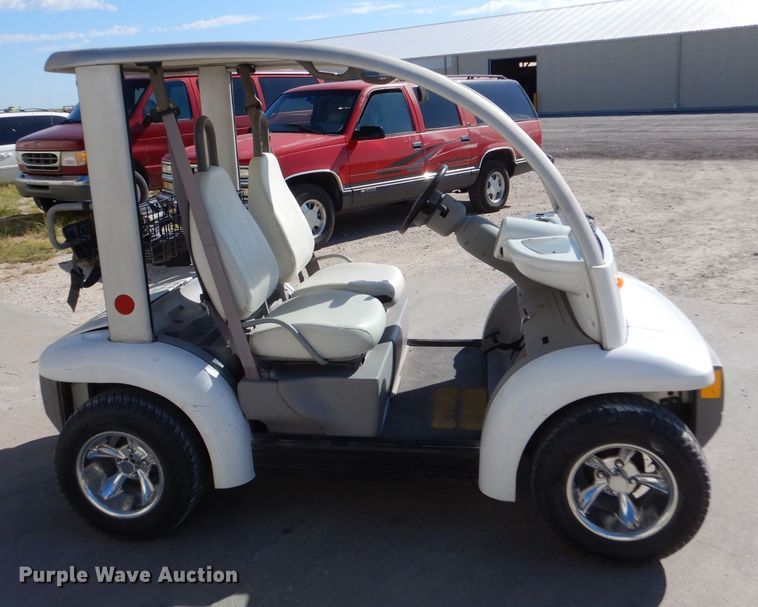 image for item LB9789 2002 Ford Think Neighbor  golf cart