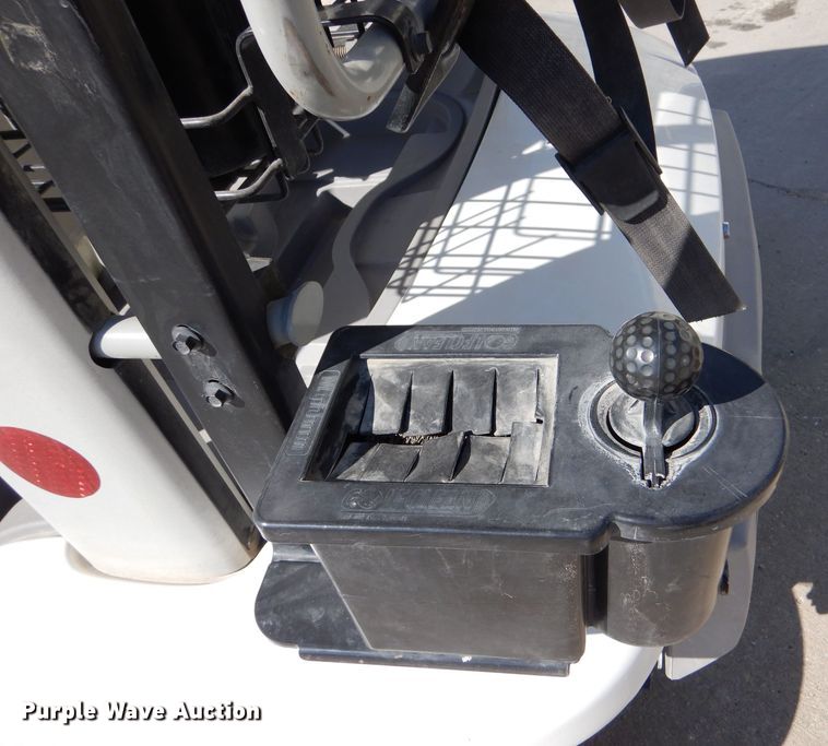 image for item LB9789 2002 Ford Think Neighbor  golf cart