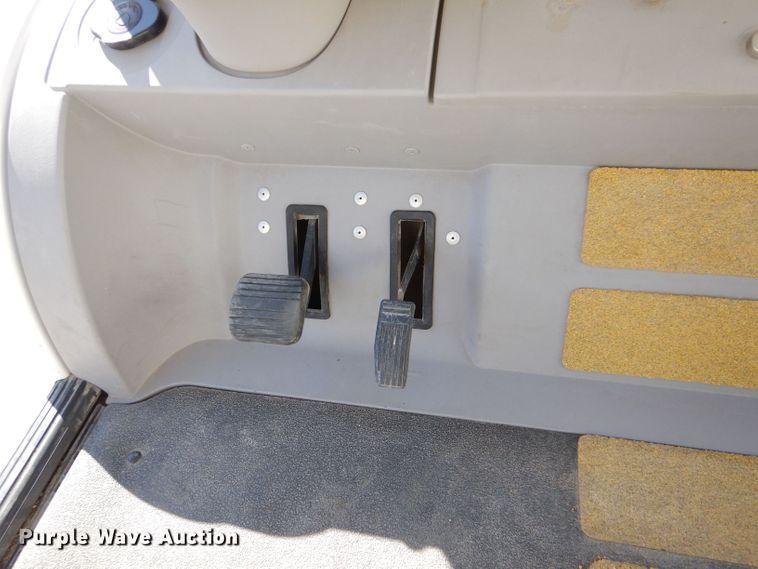 image for item LB9789 2002 Ford Think Neighbor  golf cart