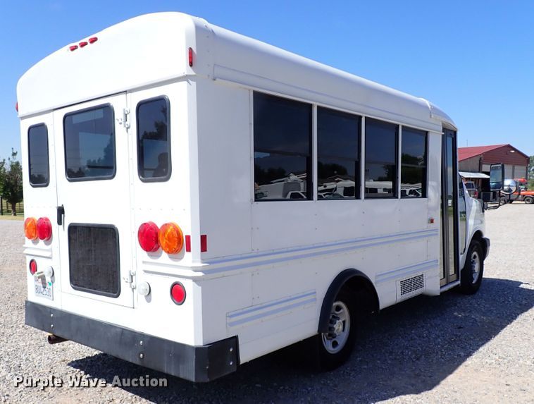 image for item LK9026 2008 Chevrolet Express G3500  school bus