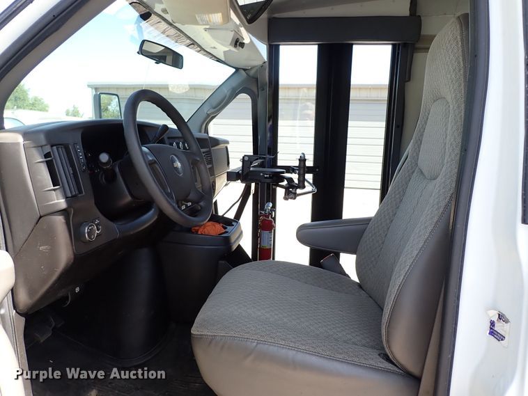 image for item LK9026 2008 Chevrolet Express G3500  school bus