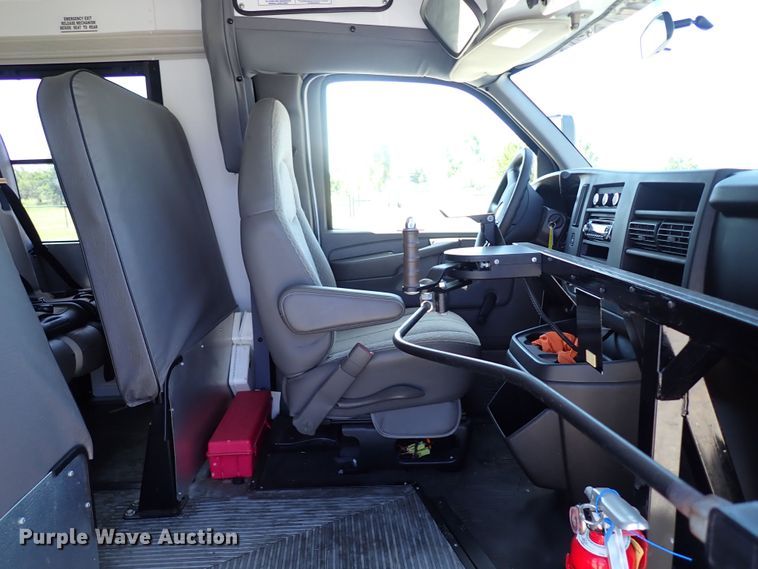 image for item LK9026 2008 Chevrolet Express G3500  school bus