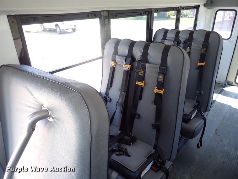 image for item LK9026 2008 Chevrolet Express G3500  school bus