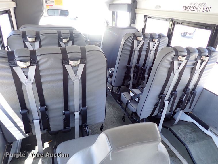 image for item LK9026 2008 Chevrolet Express G3500  school bus