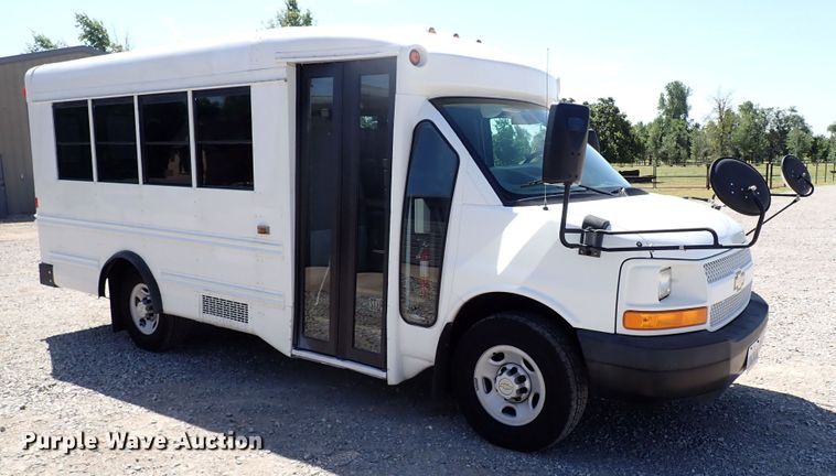 image for item LK9027 2008 Chevrolet Express G3500  school bus
