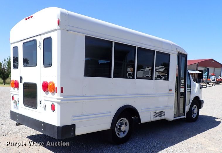 image for item LK9027 2008 Chevrolet Express G3500  school bus