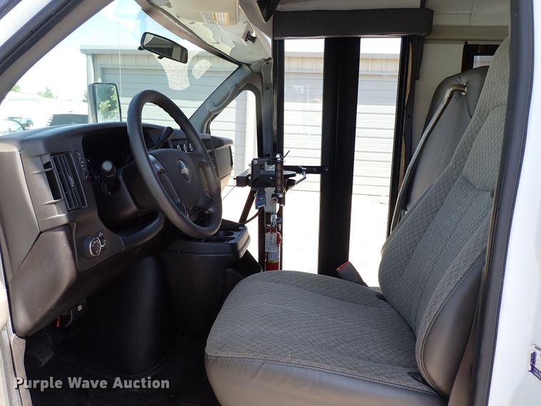 image for item LK9027 2008 Chevrolet Express G3500  school bus