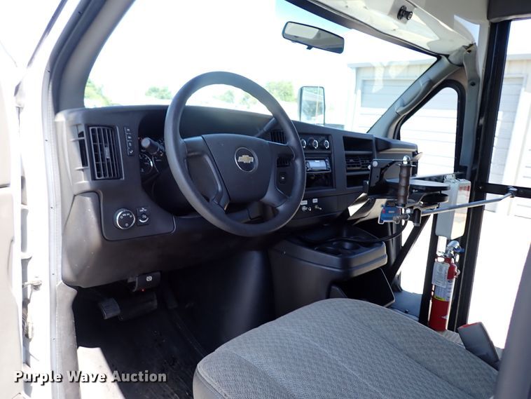 image for item LK9027 2008 Chevrolet Express G3500  school bus