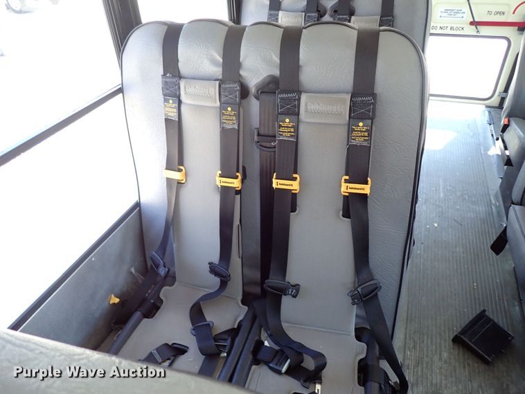 image for item LK9027 2008 Chevrolet Express G3500  school bus