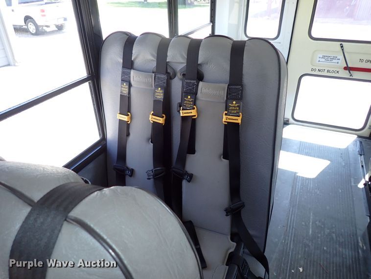 image for item LK9027 2008 Chevrolet Express G3500  school bus