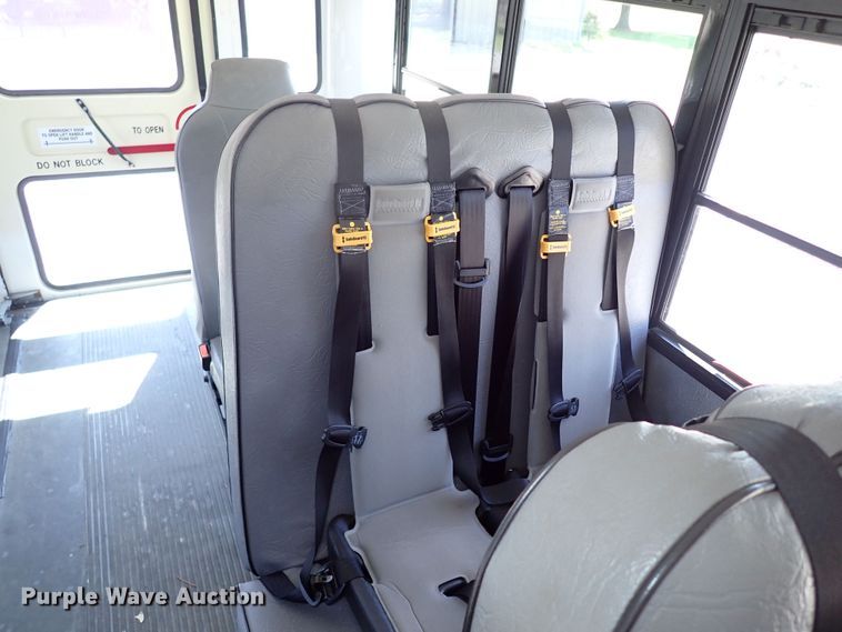 image for item LK9027 2008 Chevrolet Express G3500  school bus