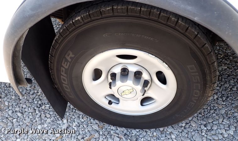 image for item LK9027 2008 Chevrolet Express G3500  school bus