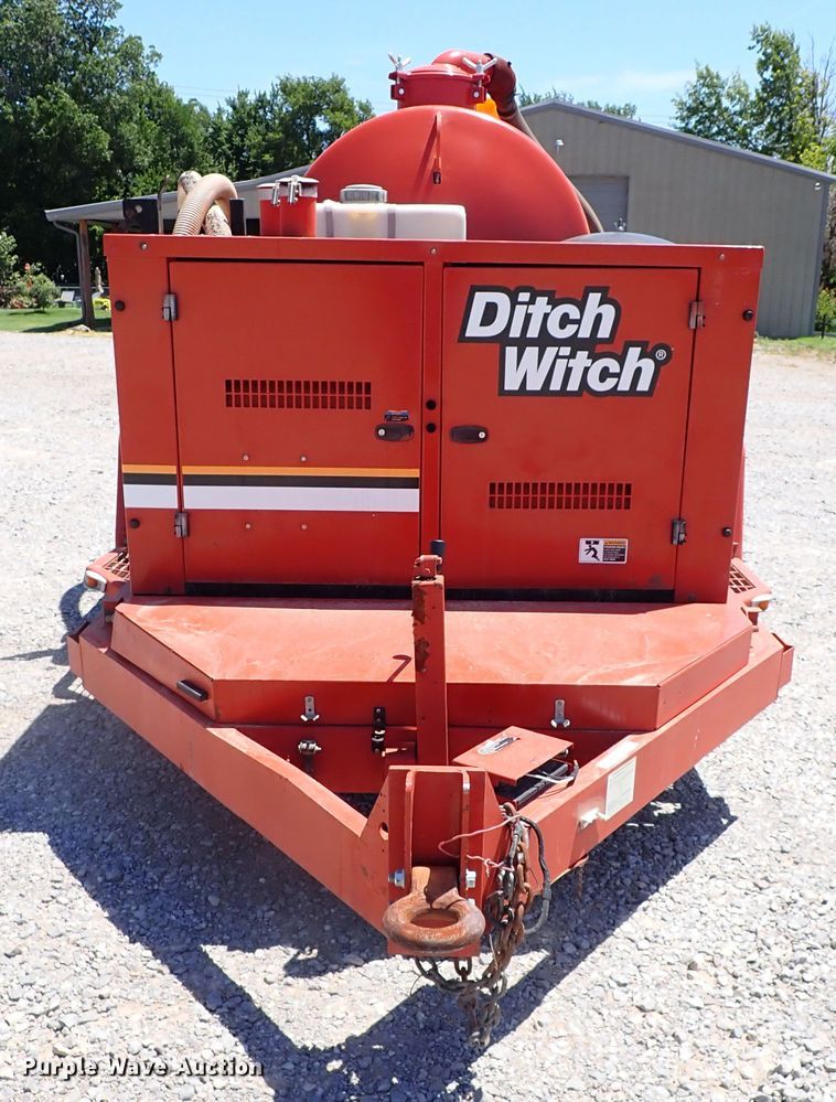 image for item LK9031 2006 Ditch Witch FX30  vacuum excavator