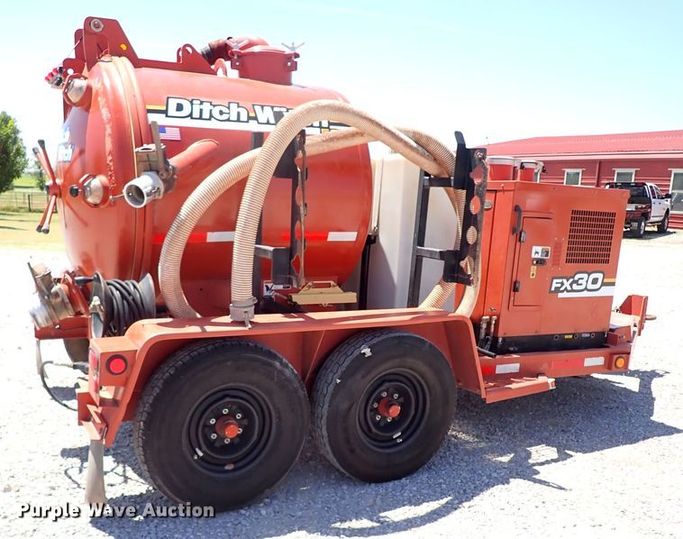 image for item LK9031 2006 Ditch Witch FX30  vacuum excavator