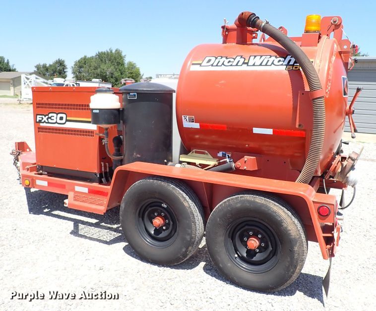 image for item LK9031 2006 Ditch Witch FX30  vacuum excavator