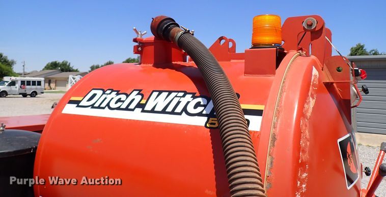 image for item LK9031 2006 Ditch Witch FX30  vacuum excavator