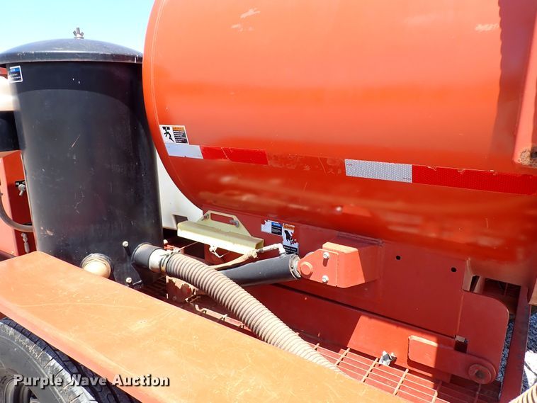 image for item LK9031 2006 Ditch Witch FX30  vacuum excavator