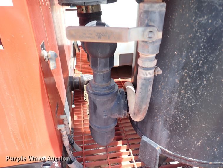 image for item LK9031 2006 Ditch Witch FX30  vacuum excavator