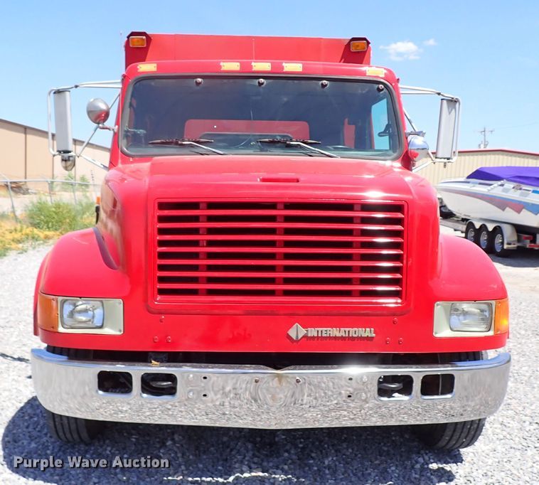 image for item LK9034 1993 International 4700  Crew Cab utility / service truck