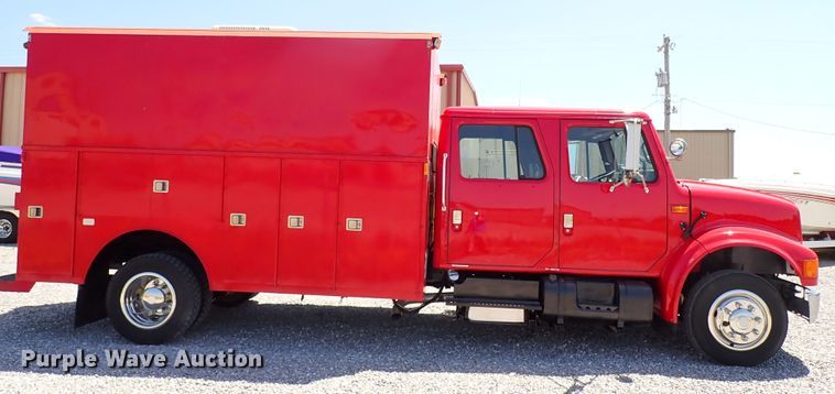 image for item LK9034 1993 International 4700  Crew Cab utility / service truck